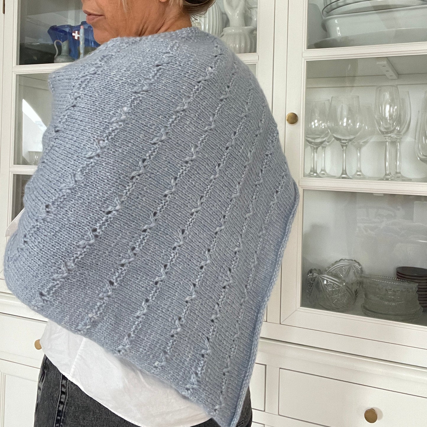 Poula Chunky Scarf & Beanie ENG