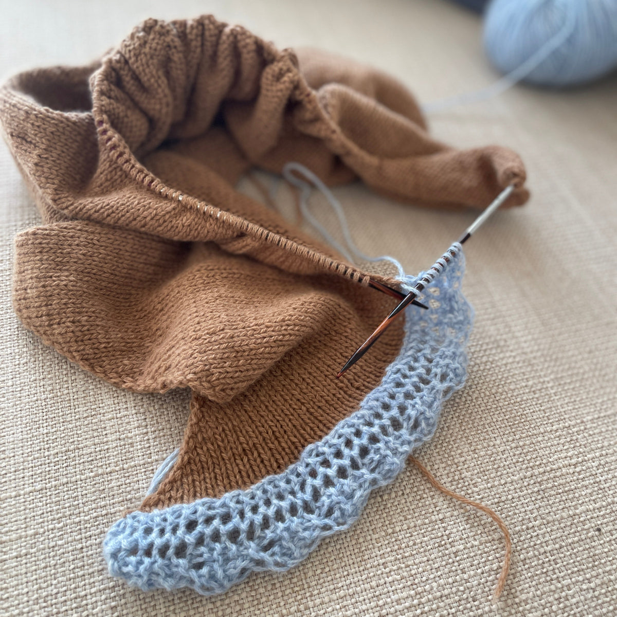 Lucy Lace Scarf English
