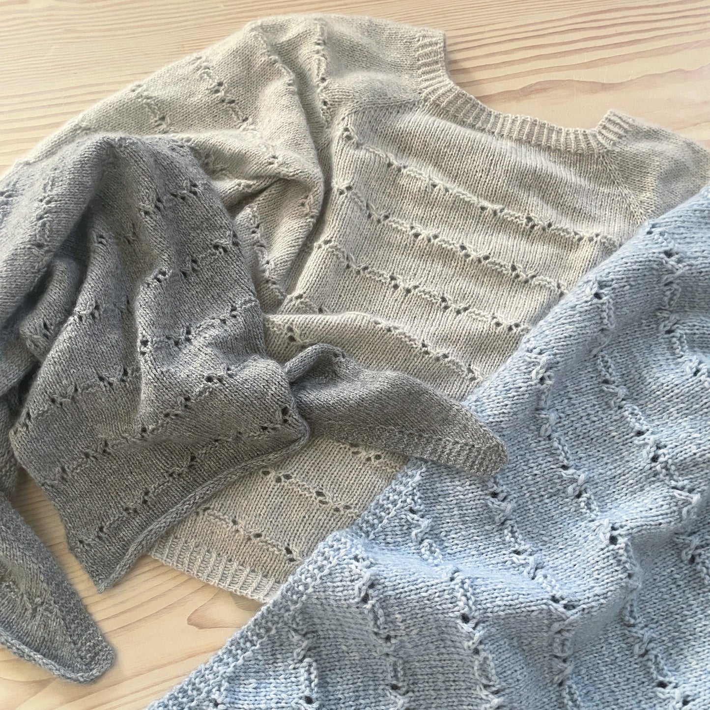 Poula Chunky Scarf & Beanie ENG